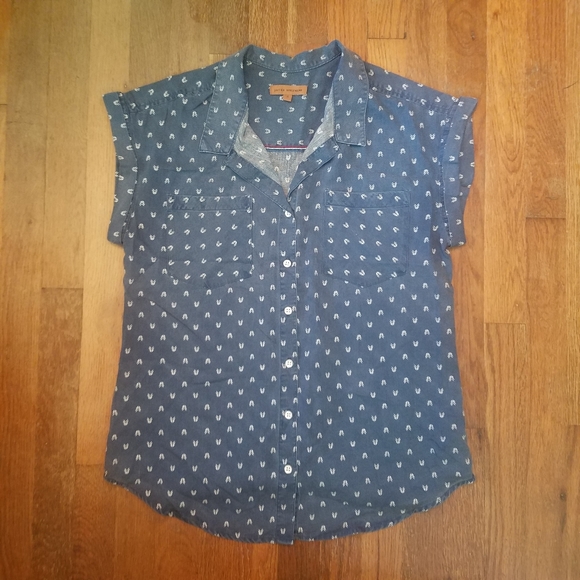 Womens Sz Small Button Down Shirt Sleeveless Nautical Costal Classic Beach - Picture 7 of 9